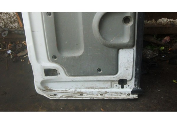 Дверка задня права розпашна, (глуха), Renault Kangoo (03-08р)
